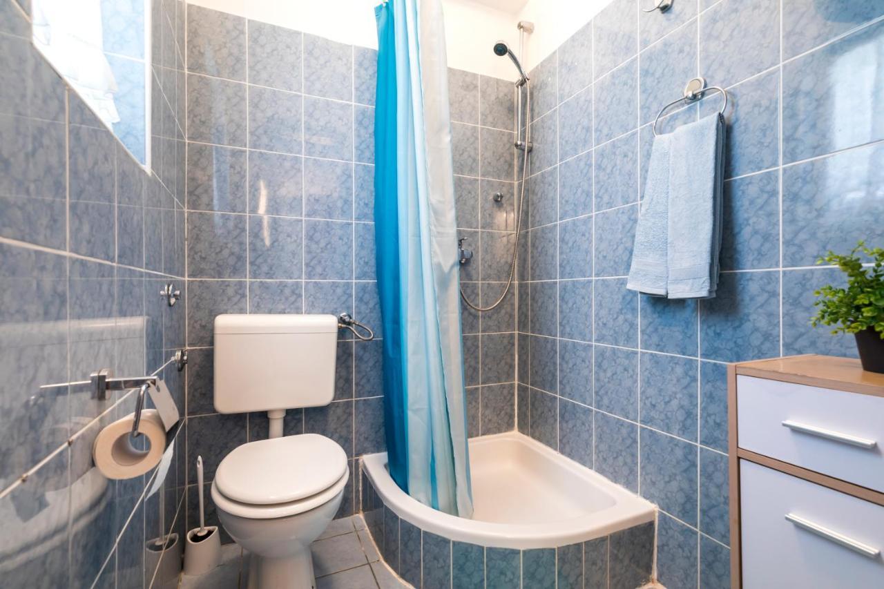 Apartment Muzic マリ・ロシニュ エクステリア 写真